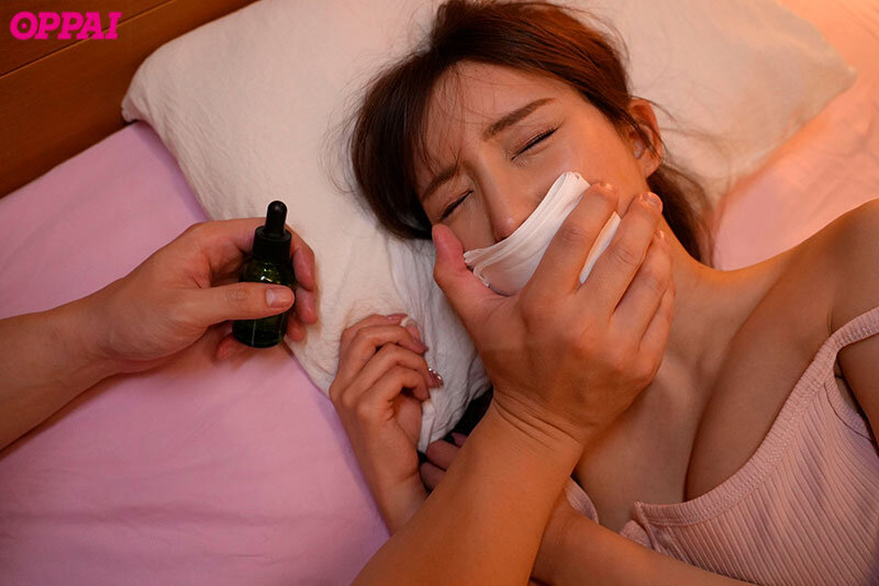 Cho em gái kế vú to uống thuốc mê rồi địt cực mạnh Karen Yuzuriha